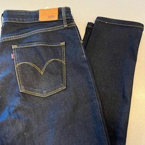 Levi’s skinny jeans